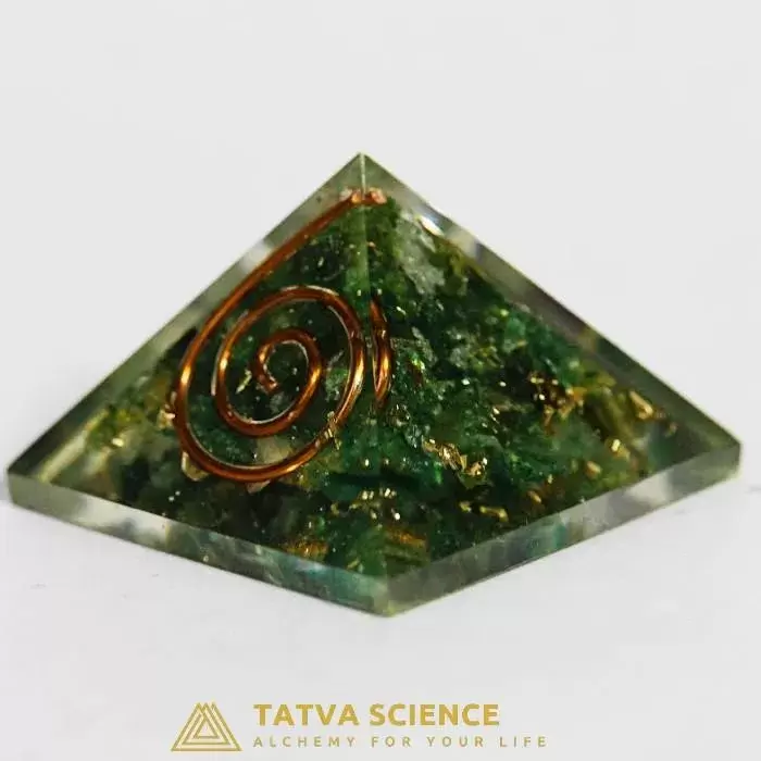Green Aventurine Orgone Small Pyramid0